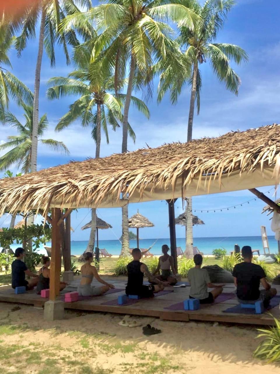 Eco Sanctuaries Nature Lodge Nacpan Beach, 엘니도 외부 사진